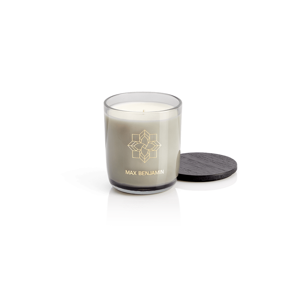 Max Benjamin French Linen Water Candle