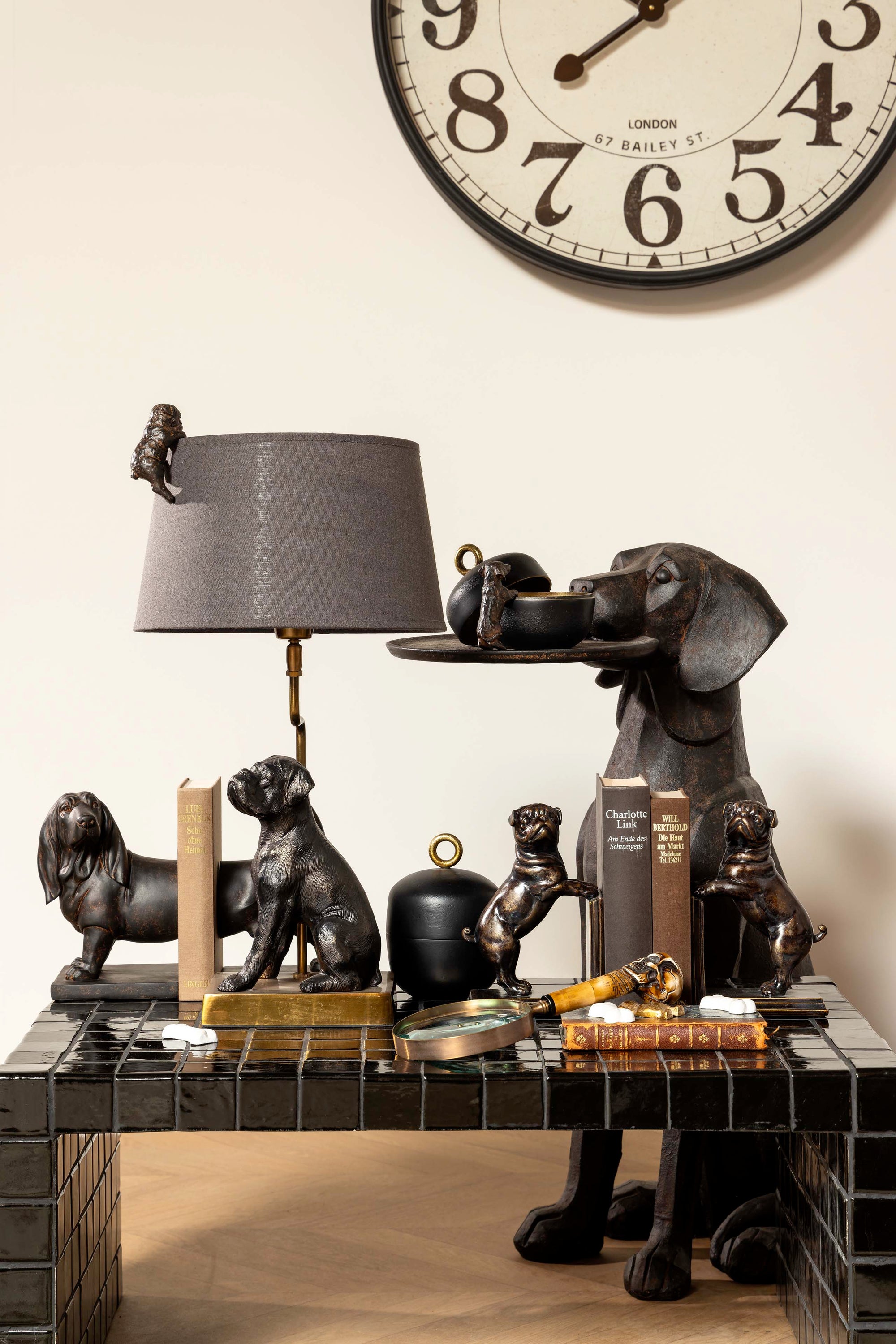 Standing dog bookends