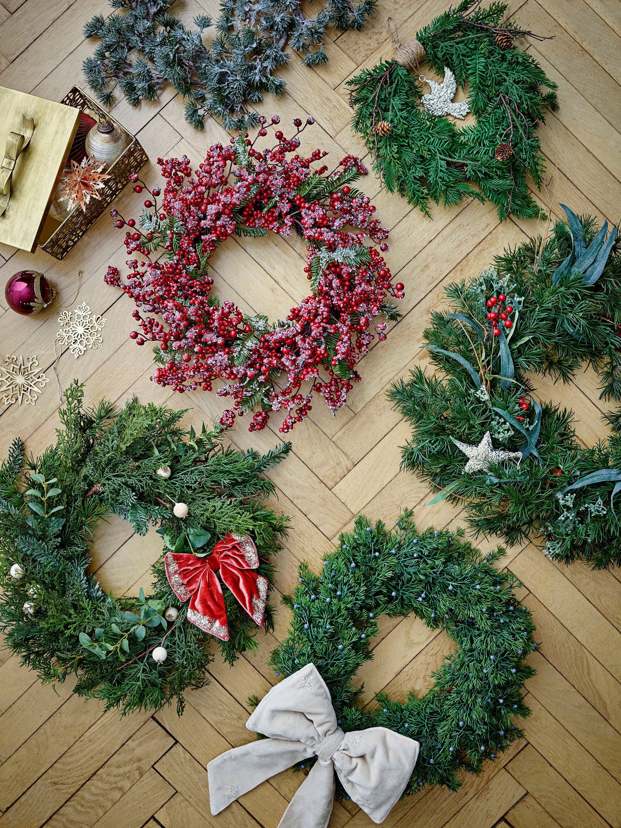 Pine Decoration
