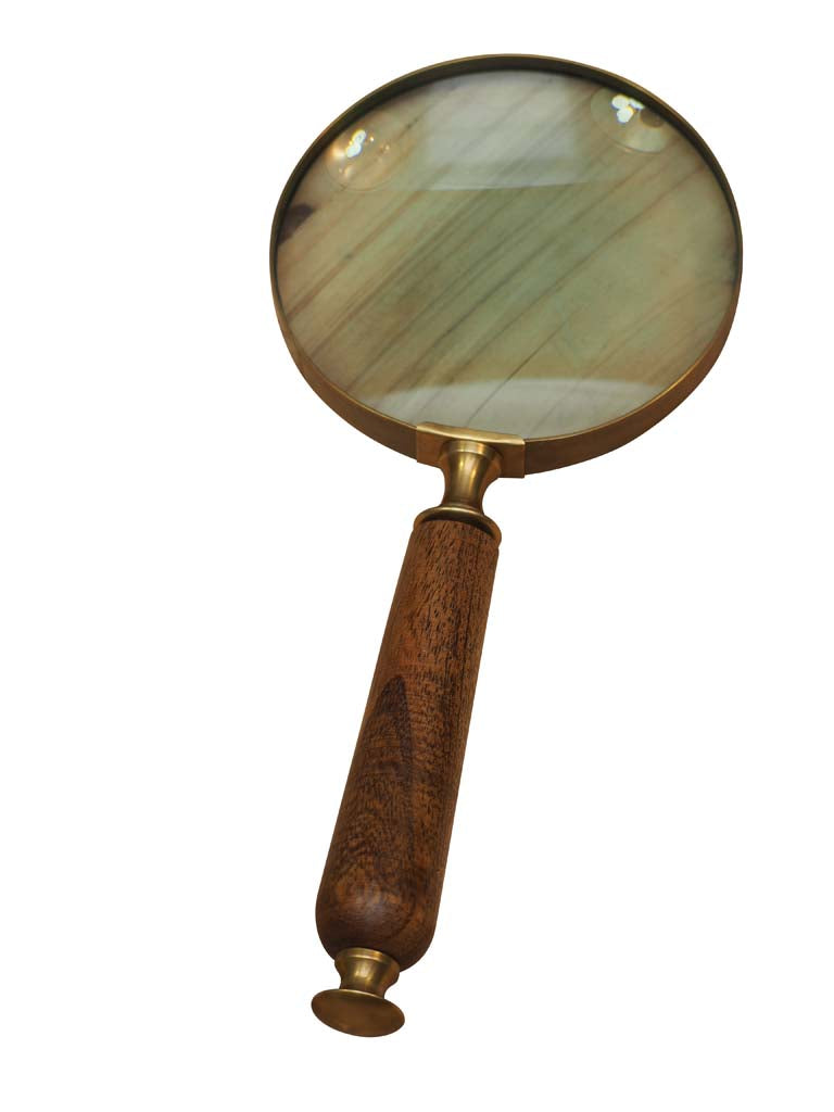 Magnifier with wooden handle