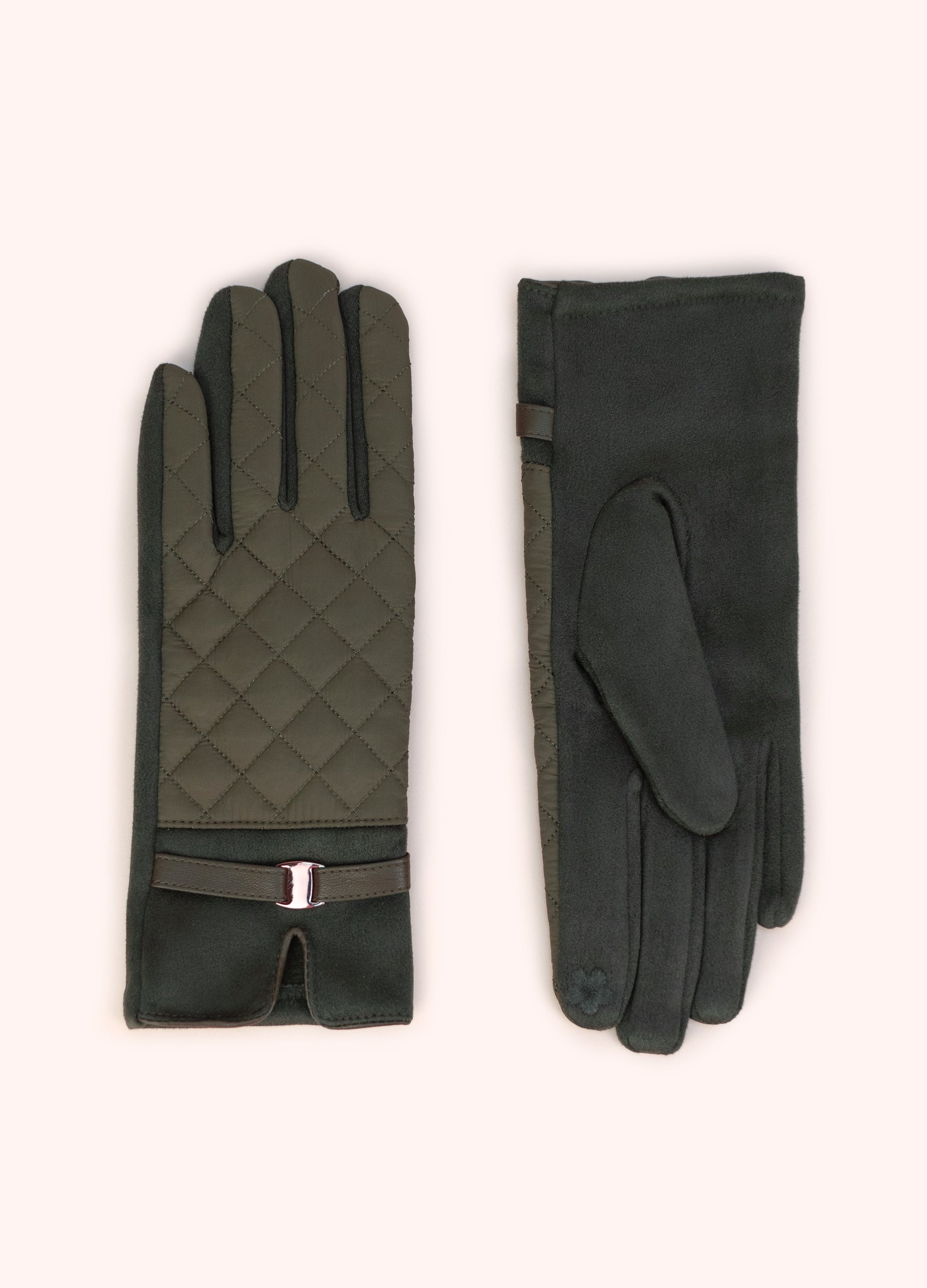 Penelope Gloves, Moss