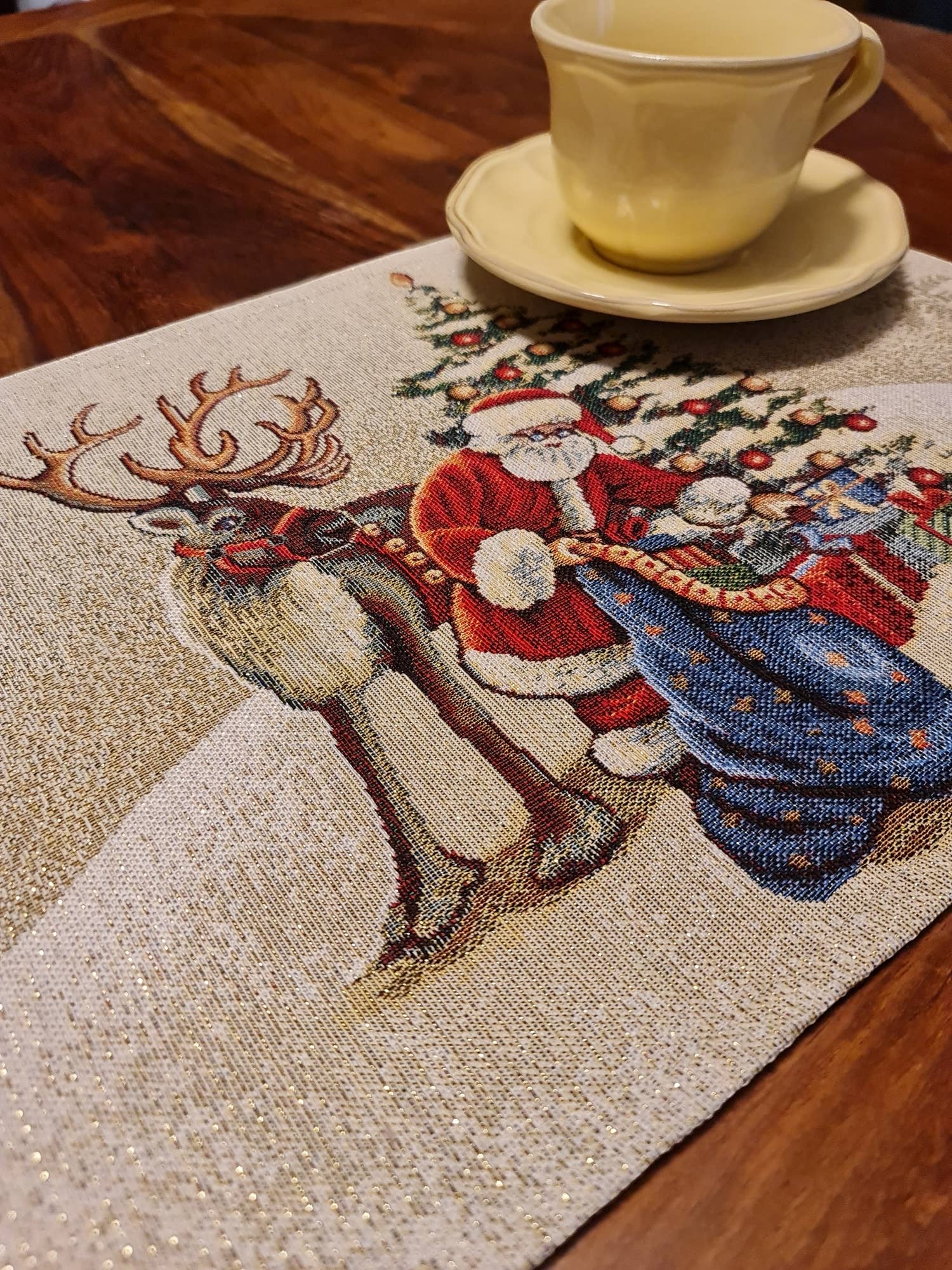 Santa Claus Christmas Breakfast Placemat in Gobelin