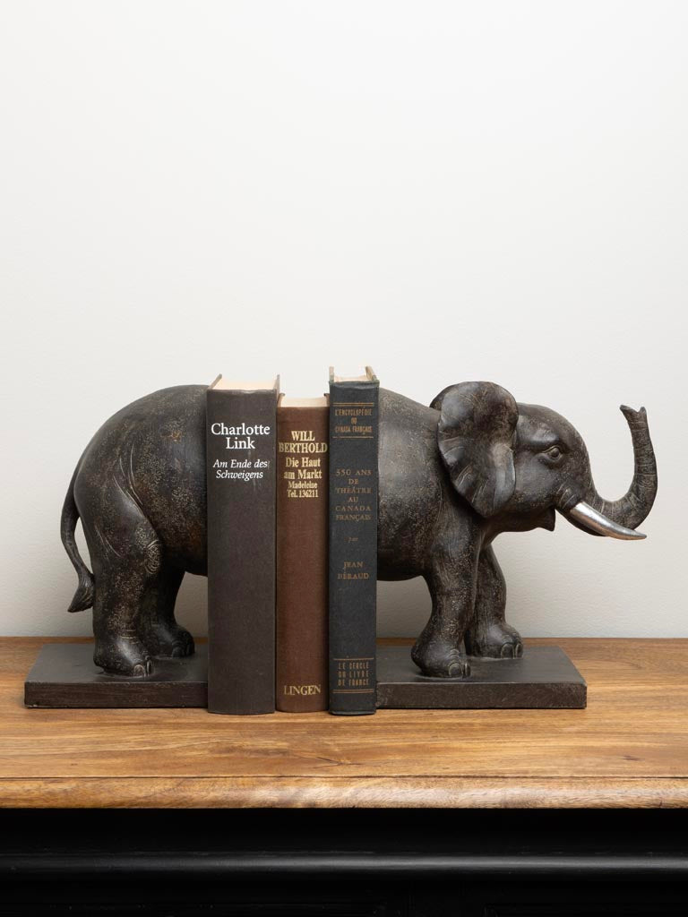 Bookends elephant