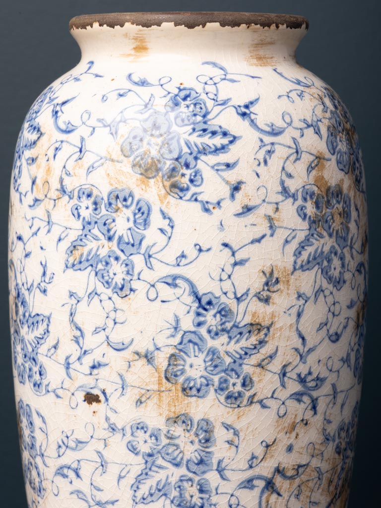 Bucolic flowered urn vase