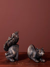 Squirrel on the lookout bookend