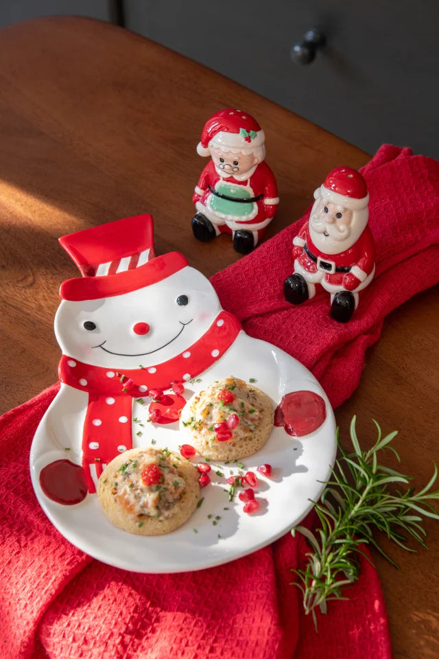 Salt & Pepper Santa Claus Stoneware Christmas Red/White
