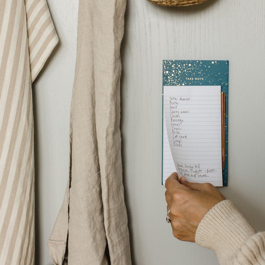 Magnetic Pen and Pad - Twenty Six